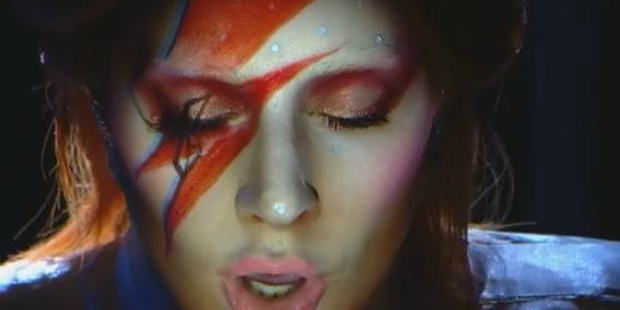 Intel transformou Lady Gaga em David Bowie